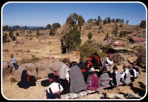 Cérémonie de mariage sur l'île de Taquile au lac Titicaca